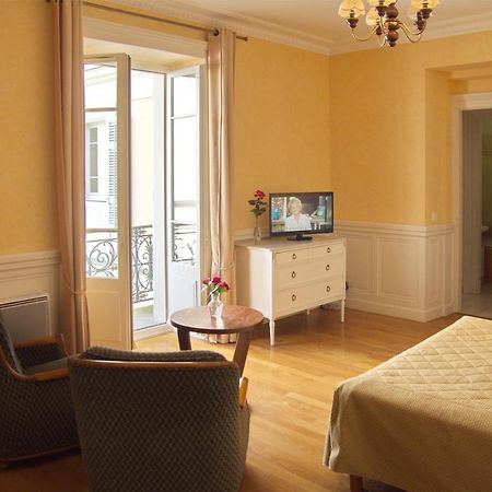 Aux Meubles Du Manoir Aparthotel Aix-les-Bains Kültér fotó