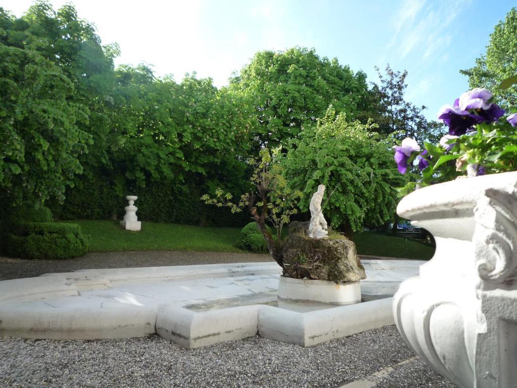 Aux Meubles Du Manoir Aparthotel Aix-les-Bains Kültér fotó