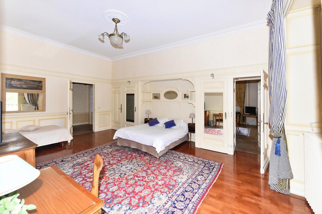 Aux Meubles Du Manoir Aparthotel Aix-les-Bains Kültér fotó
