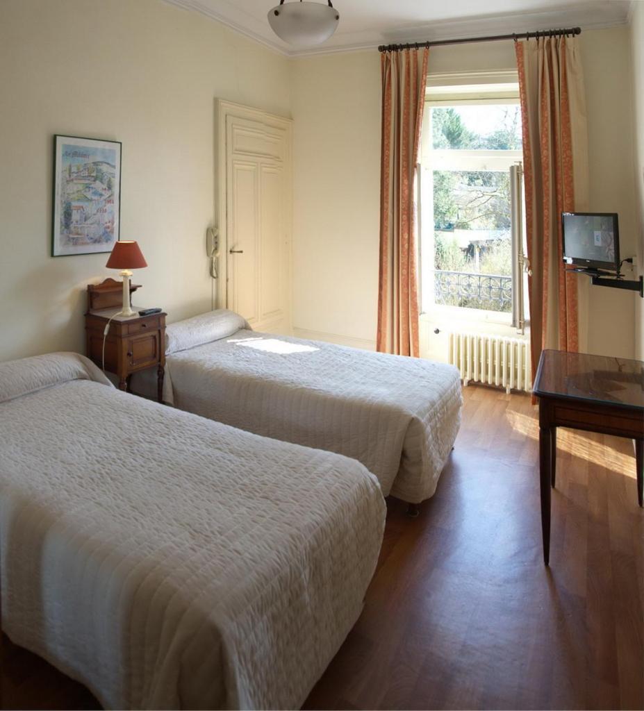Aux Meubles Du Manoir Aparthotel Aix-les-Bains Kültér fotó