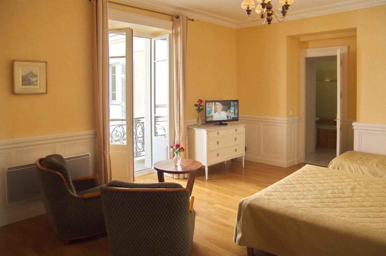 Aux Meubles Du Manoir Aparthotel Aix-les-Bains Kültér fotó